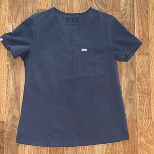 FIGS Charcoal Catarina One Pocket Scrub Top